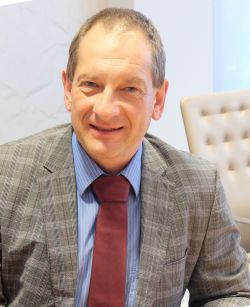 Dr. Reiner Zajitschek