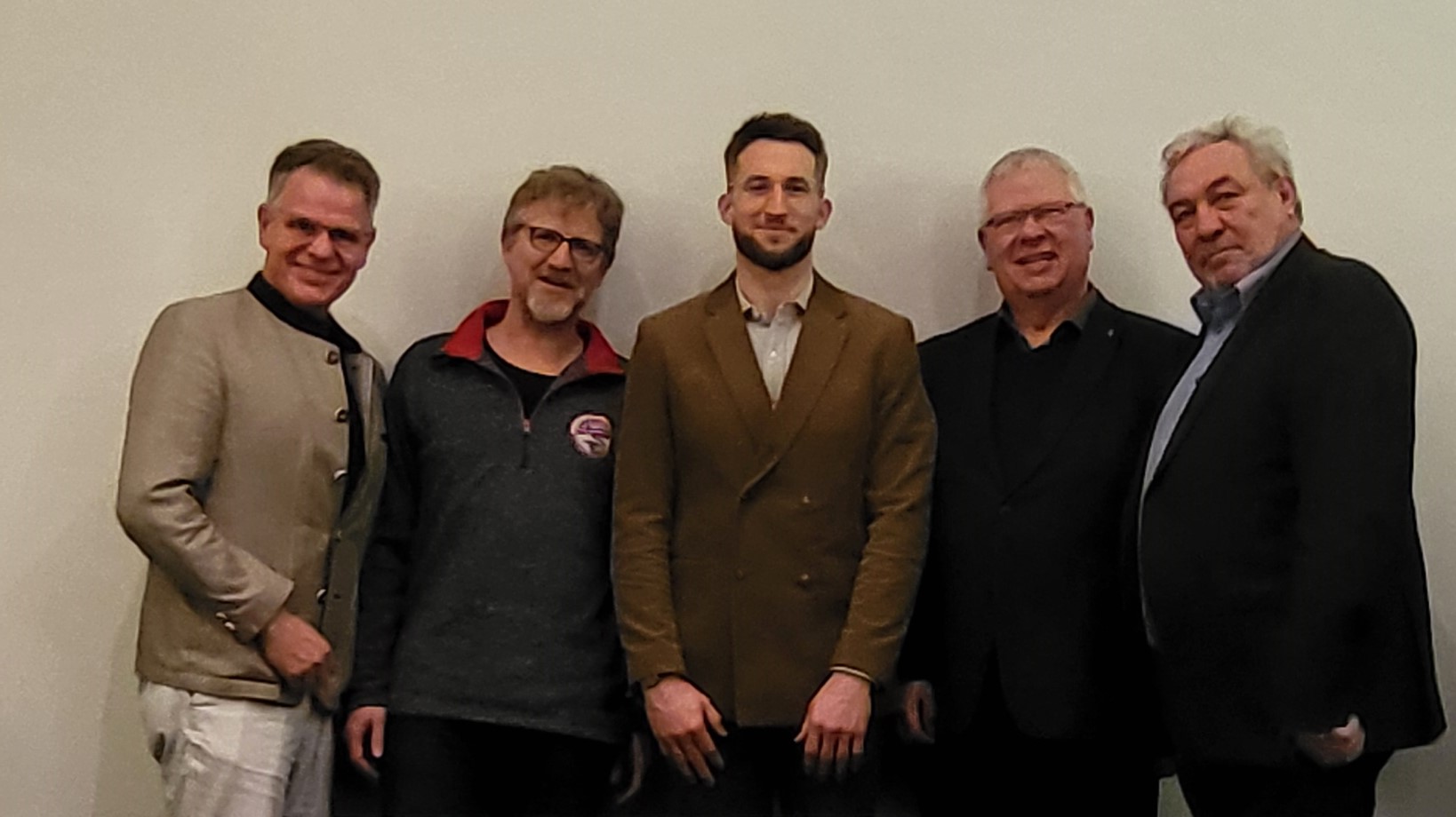 Übergabe des Bezirksgruppenvorsitzes an Dr. Guido Süllner